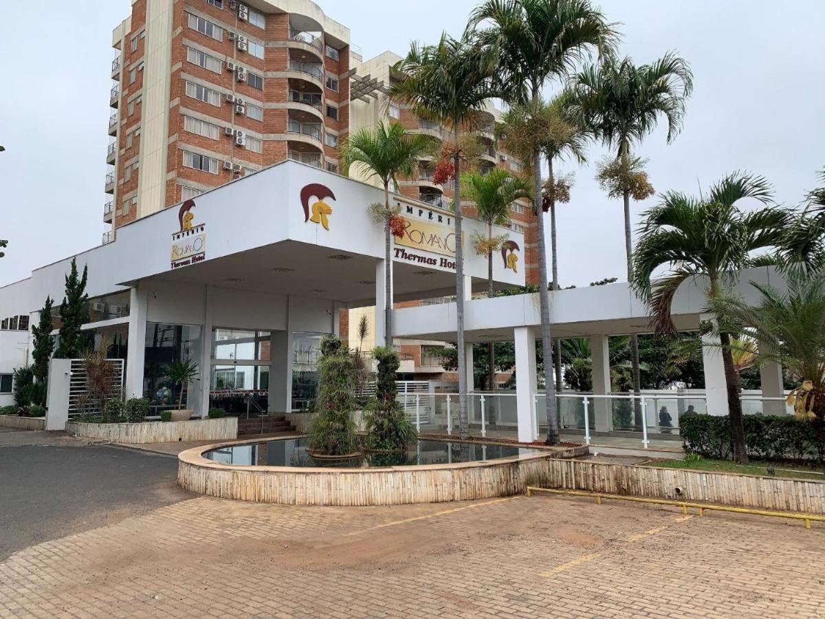 Apartamento Imperio Romano - 2 Quartos, 24Hs Piscina Caldas Novas Luaran gambar