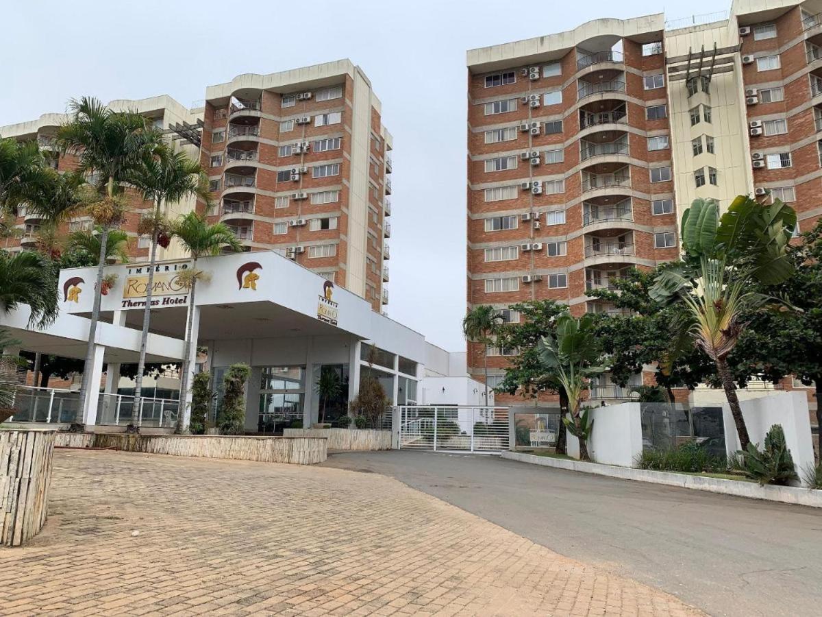 Apartamento Imperio Romano - 2 Quartos, 24Hs Piscina Caldas Novas Luaran gambar